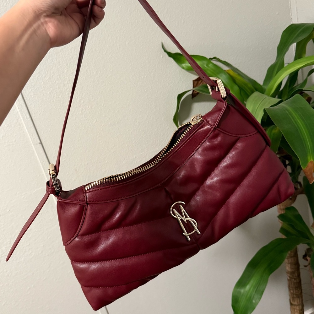 Steve Madden burgundy shoulder bag